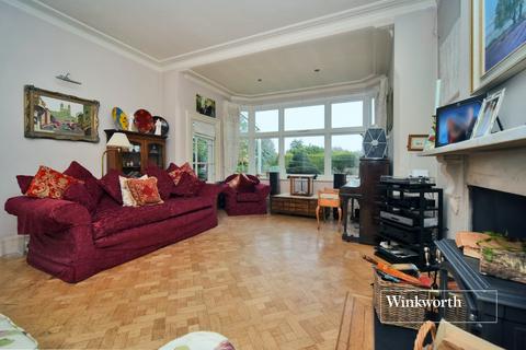 5 Cornwall Road, Sutton, SM2 6DR