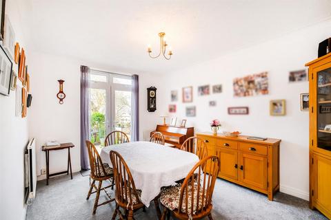 3 bedroom house for sale, Mulberry Close, Chingford