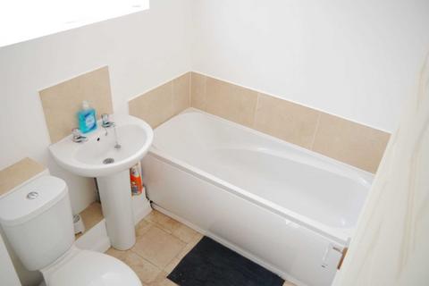 1 bedroom flat to rent, Feather Dell, Hatfield