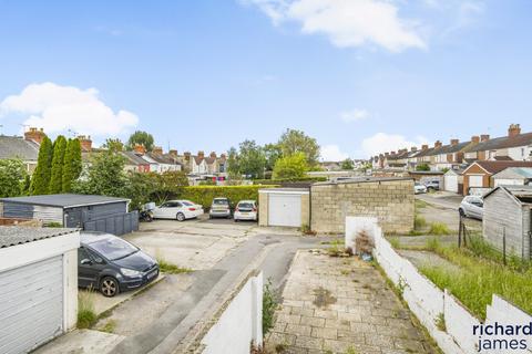 1 bedroom maisonette for sale, Rodbourne, Swindon SN2