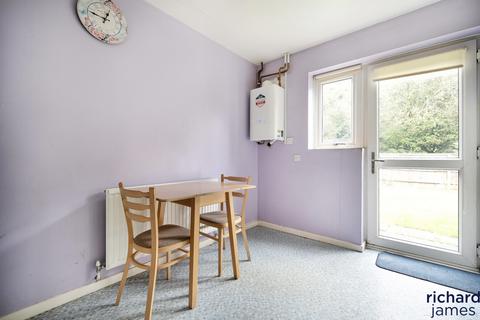 30 Ashburnham Close, Freshbrook, Swindon, SN5 8RA