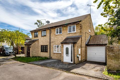 3 bedroom semi-detached house for sale, Plattes Close, Shaw, Swindon, SN5