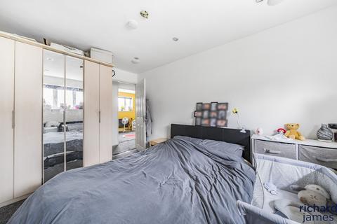 97 Boundary Close, Kingsdown, Swindon, SN2 7TG