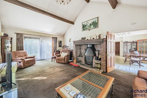 5 bedroom bungalow for sale, Old Walls Bungalow, Northleach, Cheltenham, GL54