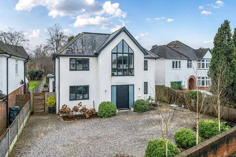 4 bedroom detached house for sale, Waverley Lane, Farnham, GU9