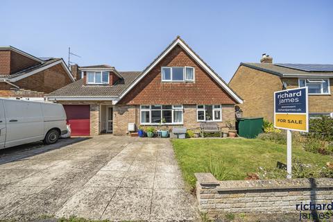 4 bedroom detached house for sale, Sandringham Road, Lawn, Swindon, SN3