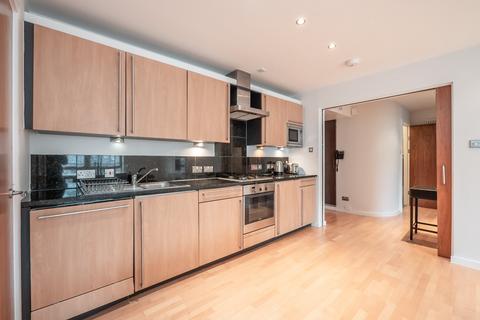 2 bedroom flat for sale, 39/7 Gardner's Crescent, Edinburgh, EH3