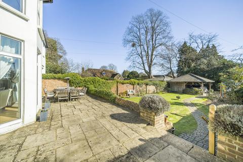 4 bedroom semi-detached house for sale, Upper Hale Road, Farnham, Surrey, GU9