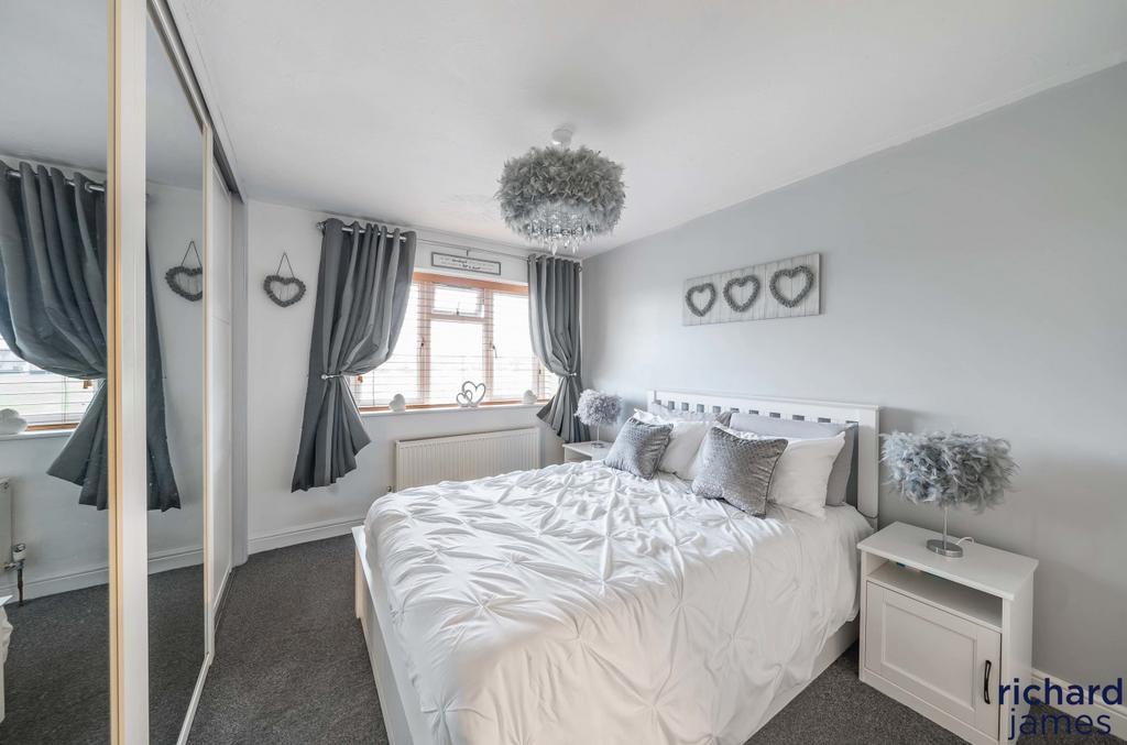 D05f6e4f-40aa-4e6...