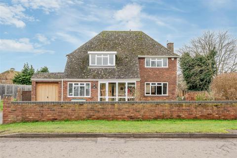 4 bedroom detached house for sale, Vicarage Road, Marsworth, Tring