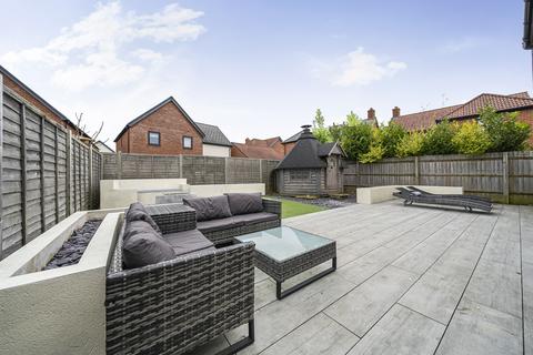 19 Minerva Heights, Blunsdon, Swindon, SN26 8AB