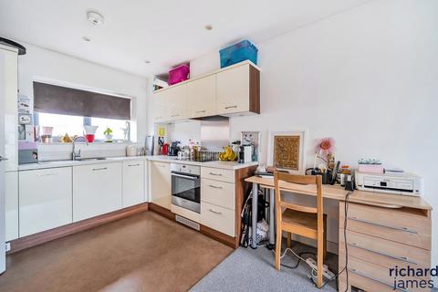 1 bedroom flat for sale, Swindon SN2