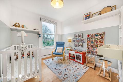 Flat A, 1 Lavers Road, London, N16 0DU