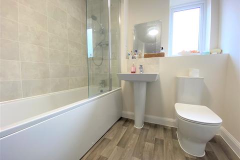 undefined, Seamington Strand, Old Town SN1