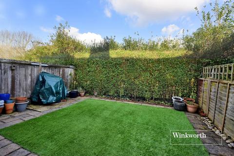Flat 3, Edge Court Lincoln Road, Worcester Park, KT4 8AW
