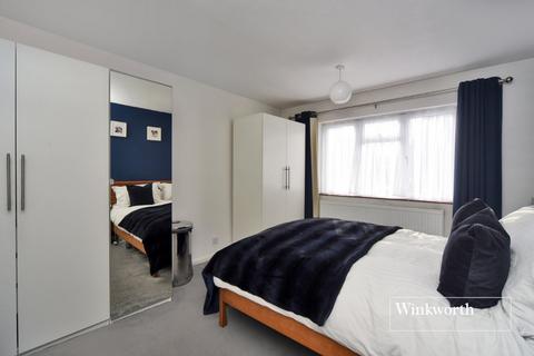 Flat 3, Edge Court Lincoln Road, Worcester Park, KT4 8AW