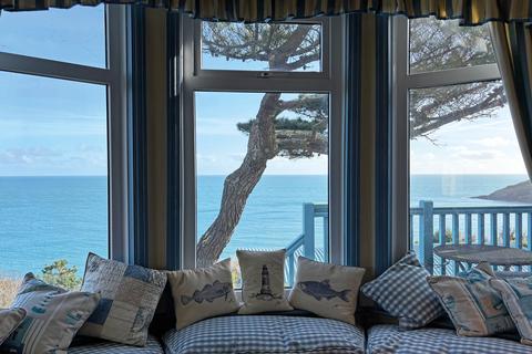 Perhaver House Cliff Road, Gorran Haven, St Austell, PL26 6JW