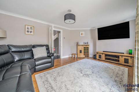 4 bedroom detached house for sale, Holliday Close, Abbey Meads, Abbey Meads, SN25