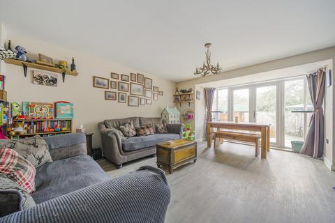 76 Coronel Close, Swindon, SN3 4FW