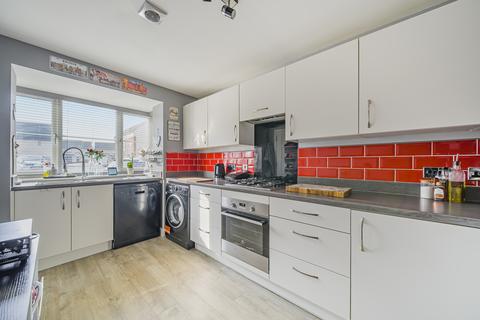 76 Coronel Close, Swindon, SN3 4FW