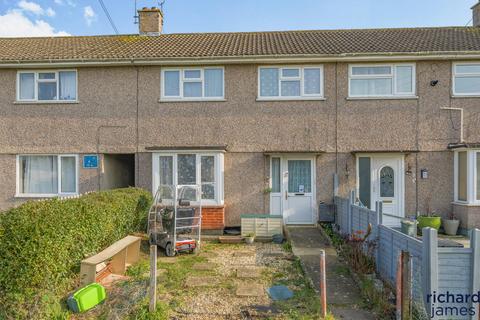 3 bedroom terraced house for sale, 70 Carstairs Avenue, Swindon, SN3