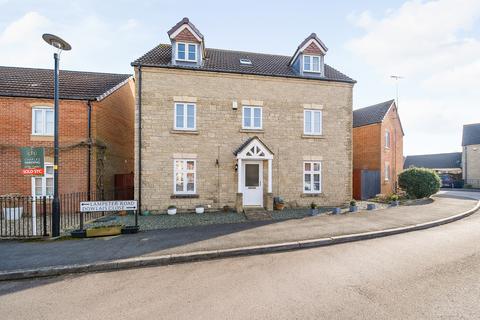 5 bedroom detached house for sale, Lampeter Road, Oakhurst, Swindon, SN25