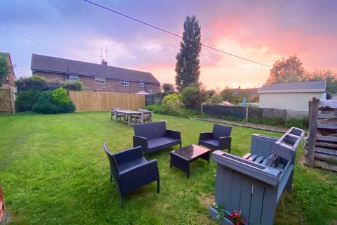 37 Coronation Road, Wroughton, Swindon, SN4 9AT