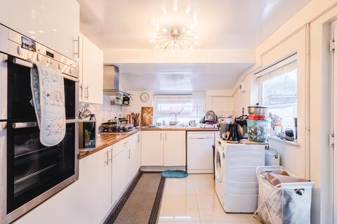 3 bedroom terraced house for sale, Groundwell Road, Swindon, SN1