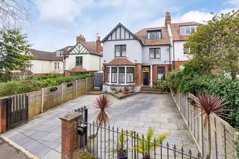 5 bedroom semi-detached house for sale, Sunray Avenue, London, SE24