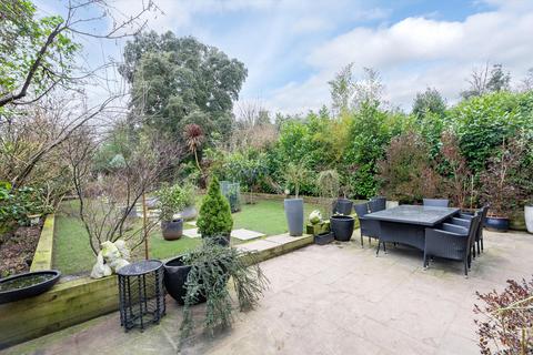 5 bedroom semi-detached house for sale, Sunray Avenue, London, SE24