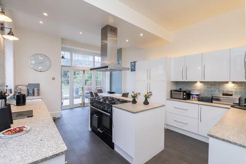 5 bedroom semi-detached house for sale, Sunray Avenue, London, SE24