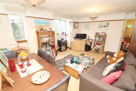 2 bedroom apartment for sale, Watling Street, Radlett