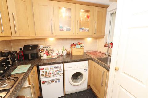 2 bedroom apartment for sale, Watling Street, Radlett