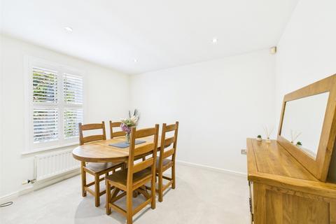 5 bedroom detached house for sale, Woodvale Kingsway, Quedgeley, Gloucester, Gloucestershire, GL2