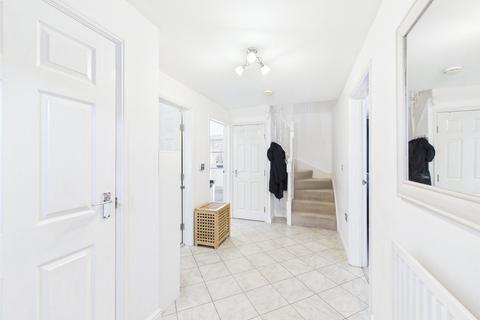 44 Woodvale Kingsway, Quedgeley, Gloucester, GL2 2BE