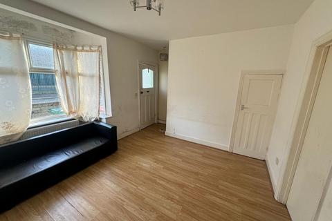 3 bedroom house to rent, London E16