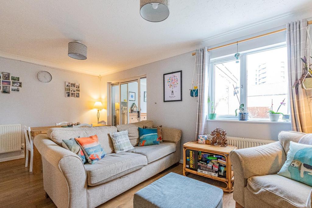 Llandinam Crescent 12-19.jpg