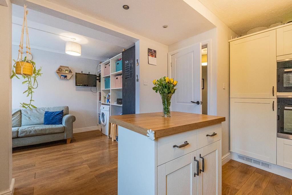 Llandinam Crescent 12-27.jpg