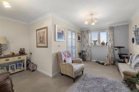 1 bedroom flat for sale, Whitehall Road, Sale