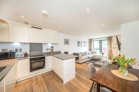 2 bedroom flat for sale, Bicycle Mews, London SW4