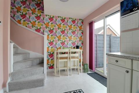 2 bedroom end of terrace house for sale, Loxley Way, Brough