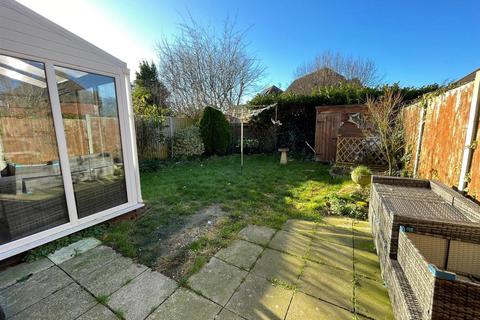 2 bedroom terraced house for sale, Aldeburgh Gardens, Highwoods