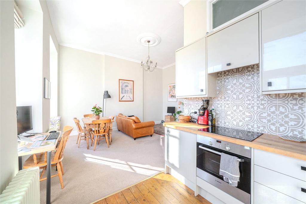 Kitchen/Dining Area