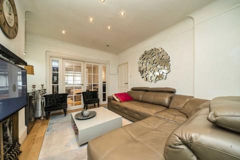 3 bedroom house for sale, Syon Park Gardens, Isleworth TW7