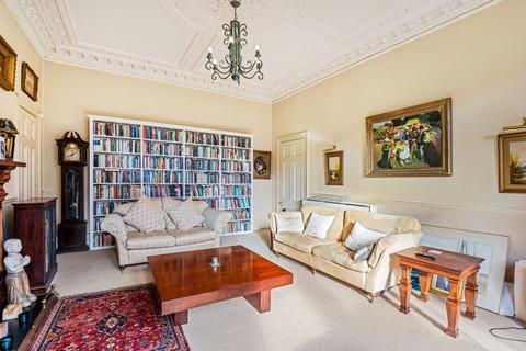 24 Dalkeith Avenue, Glasgow, G41 5BN