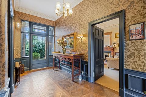 24 Dalkeith Avenue, Glasgow, G41 5BN