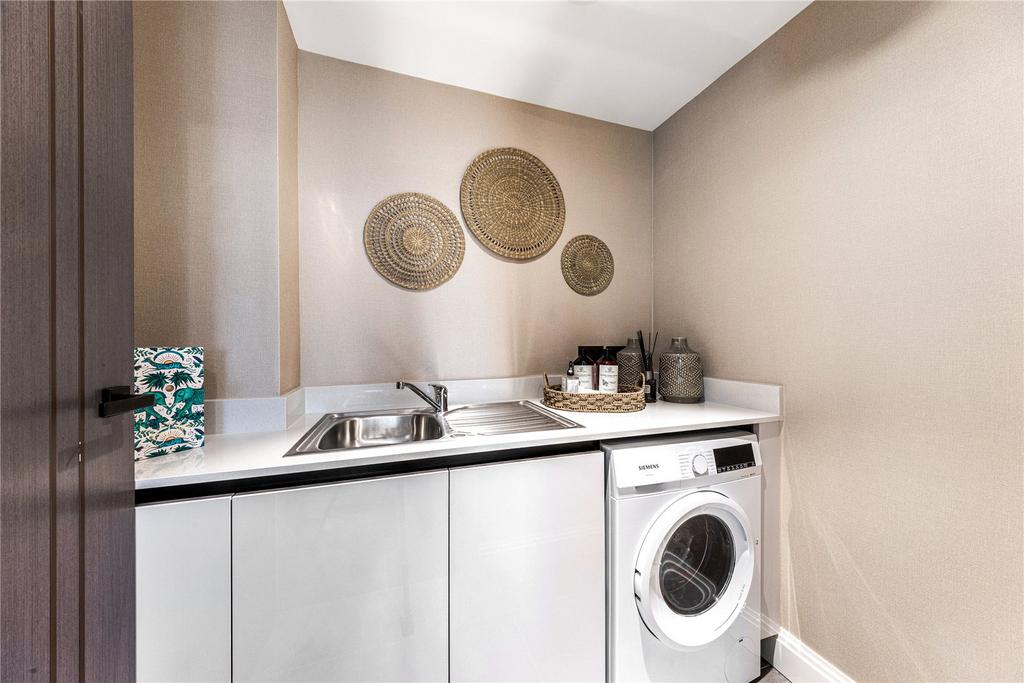 Show Apartment