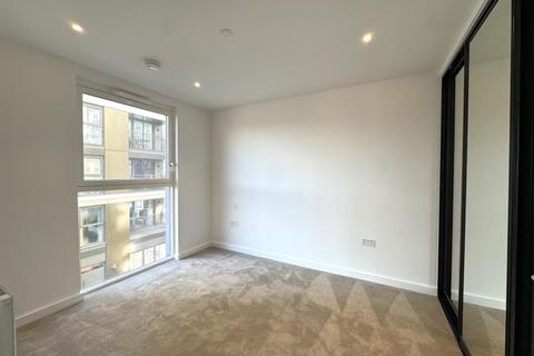 1 bedroom flat to rent, Eden Grove, Staines TW18