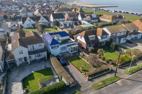 10 Canute Road, Birchington, CT7 9QJ