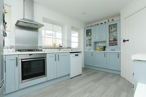10 Canute Road, Birchington, CT7 9QJ